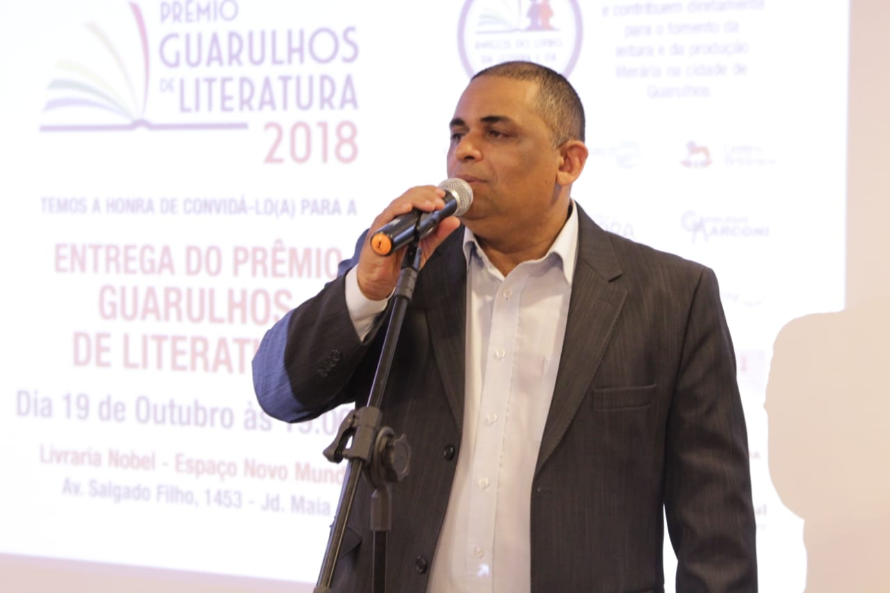 Auriel Filho Prêmio Guaruhos de Literatura Prêmio Literatura Fechadura - Jean Narciso Bispo Moura entrevista o escritor Auriel Filho | idealizador do Prêmio Guarulhos de Literatura